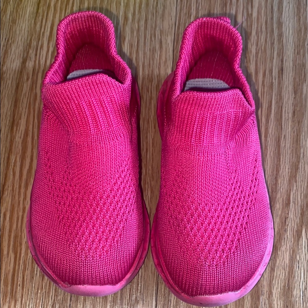 Toddler Girl Hot Pink Slip-On Shoes